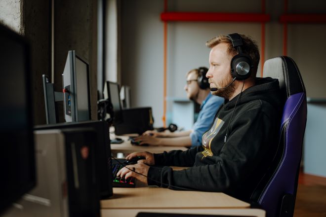 Ondrej Silhavy, Bayes Esports