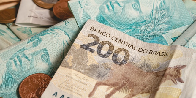 Brazil tax hike talks get more political leverage