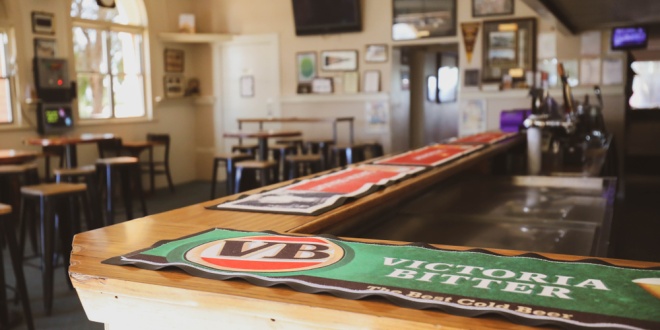 A photo of an Australian pub of the type Tabcorp has deals with