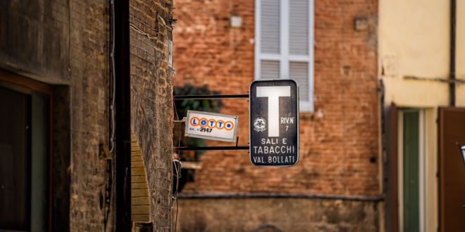 Lottery sign in Italy