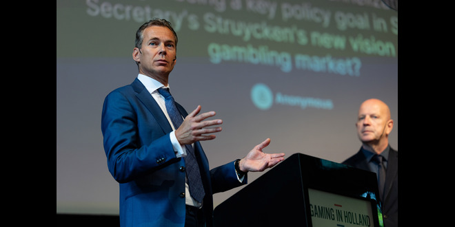 A photo of Arjan Blok at the Gaming in Holland Conference