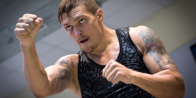 Ukrainian heavyweight world champion Oleksandr Usyk, a partner of GR8 Tech
