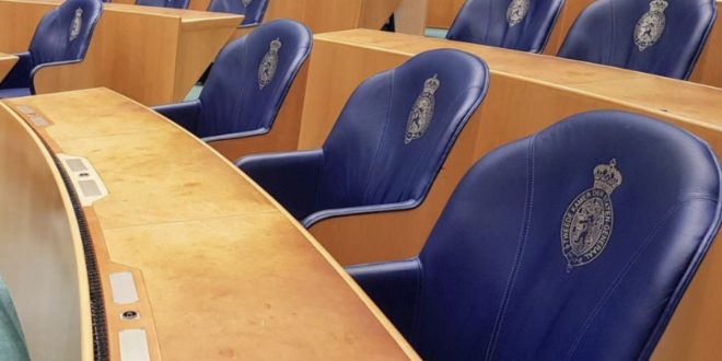 ShutterStock_Kamer_Seat