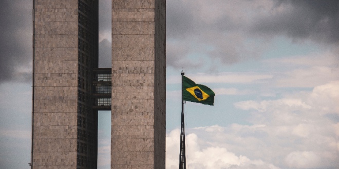 Brazil draft puts banks front-and-center against black market