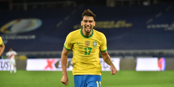 Paqueta on the pitch