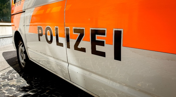 Regulator leads illegal gambling bust in Switzerland