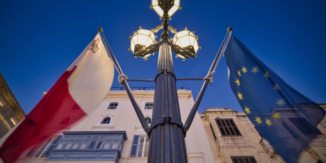 Flags of EU and Malta