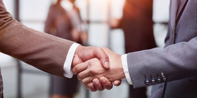 Handshake, representing Dave Hammond leaving the UK Tote Group