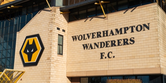 Wolves, representing Midnite's sponsorship of the club