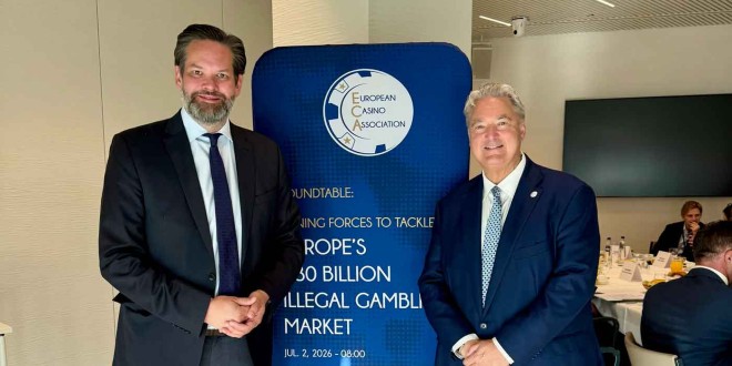 Lukas Mandl and Erwin Van Lambaart at the ECA roundtable