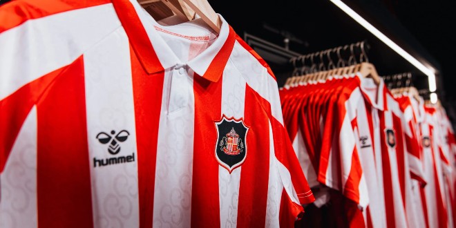 Sunderland kit without sponsor