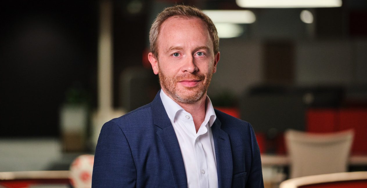 Albert Simsensohn, Super's Deputy CEO