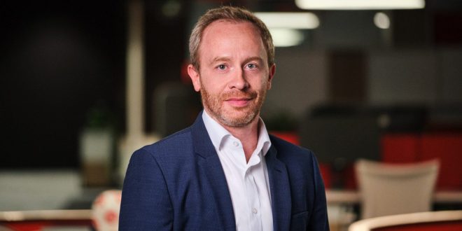 Albert Simsensohn, Super's Deputy CEO