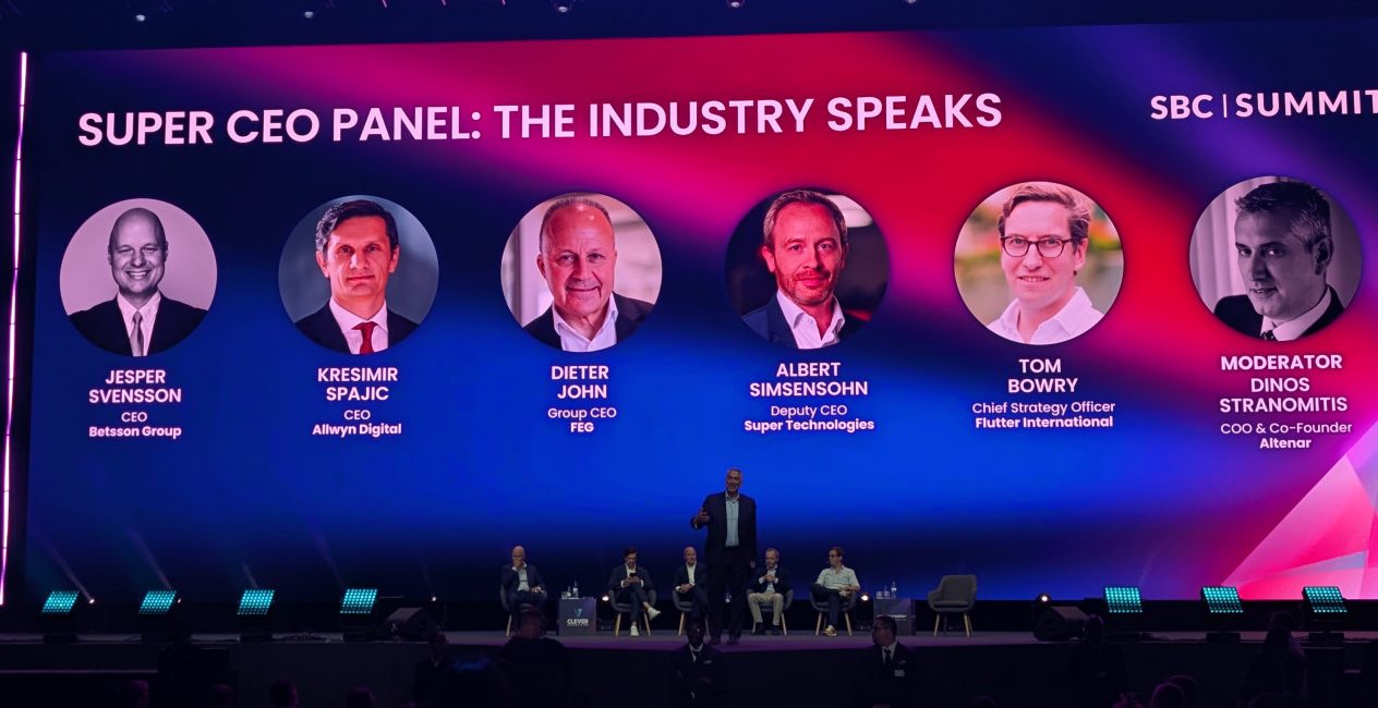 Image of the Super CEO panel at the SBC Summit Lisbon